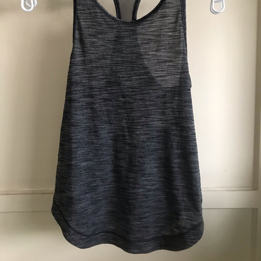 Lululemon Long Distance Tank - Picture 5 of 6